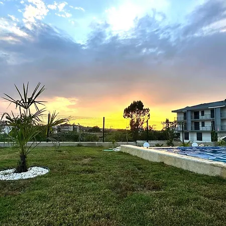 아파트 Odak 101 Pool & Nature View Side Evrenseki